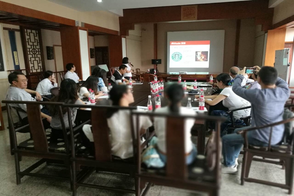 知识产业为企业保驾护航1.jpg 知识产业为企业保驾护航1.jpg